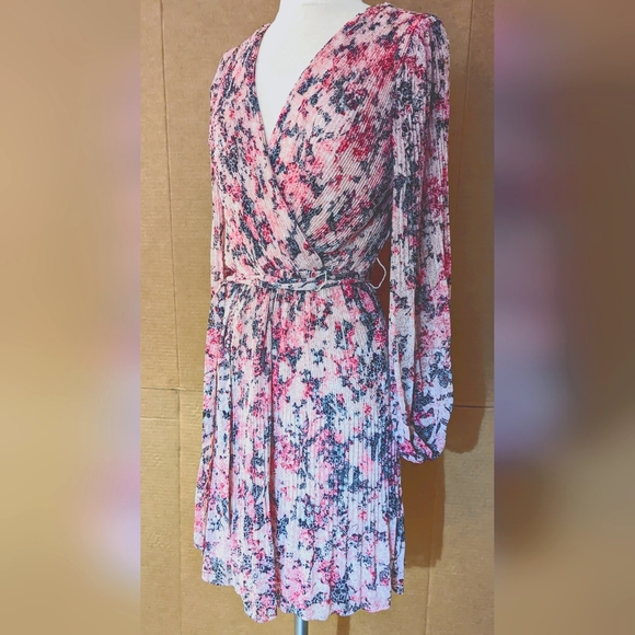 DKNY FLORAL PRINT PINK LONG SLEEVE DRESS - Picture 3 of 4
